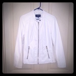 White Faux Leather Moto Jacket (L)